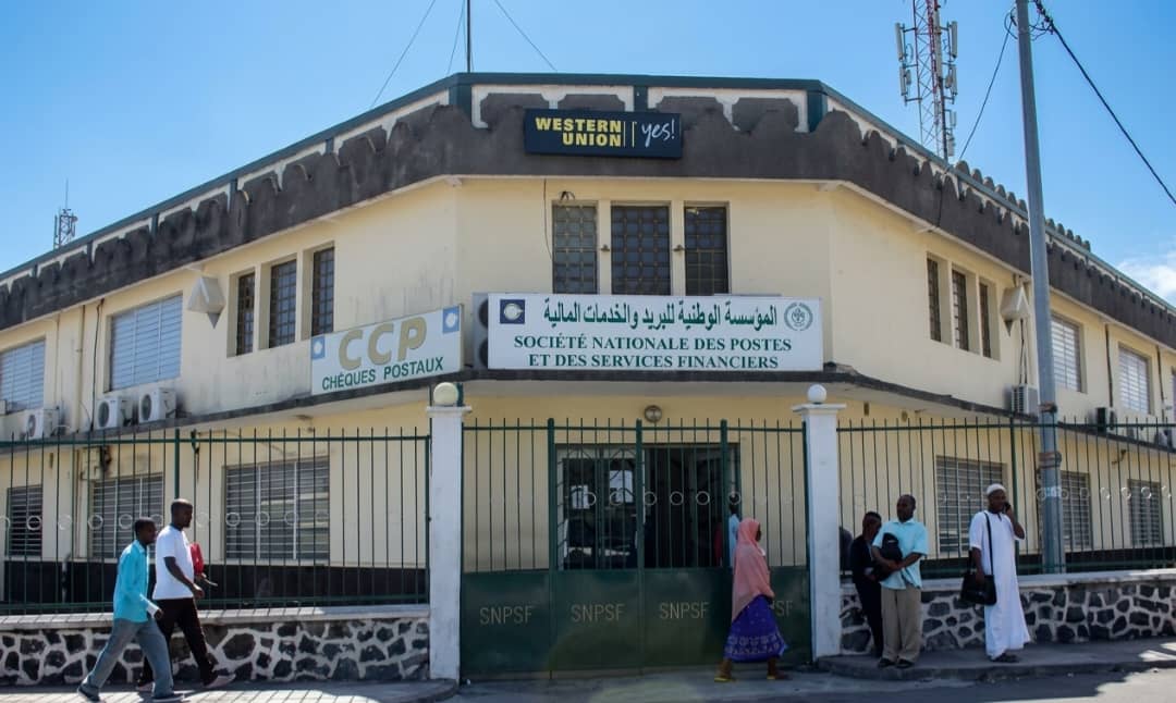 Poste Comores Institution